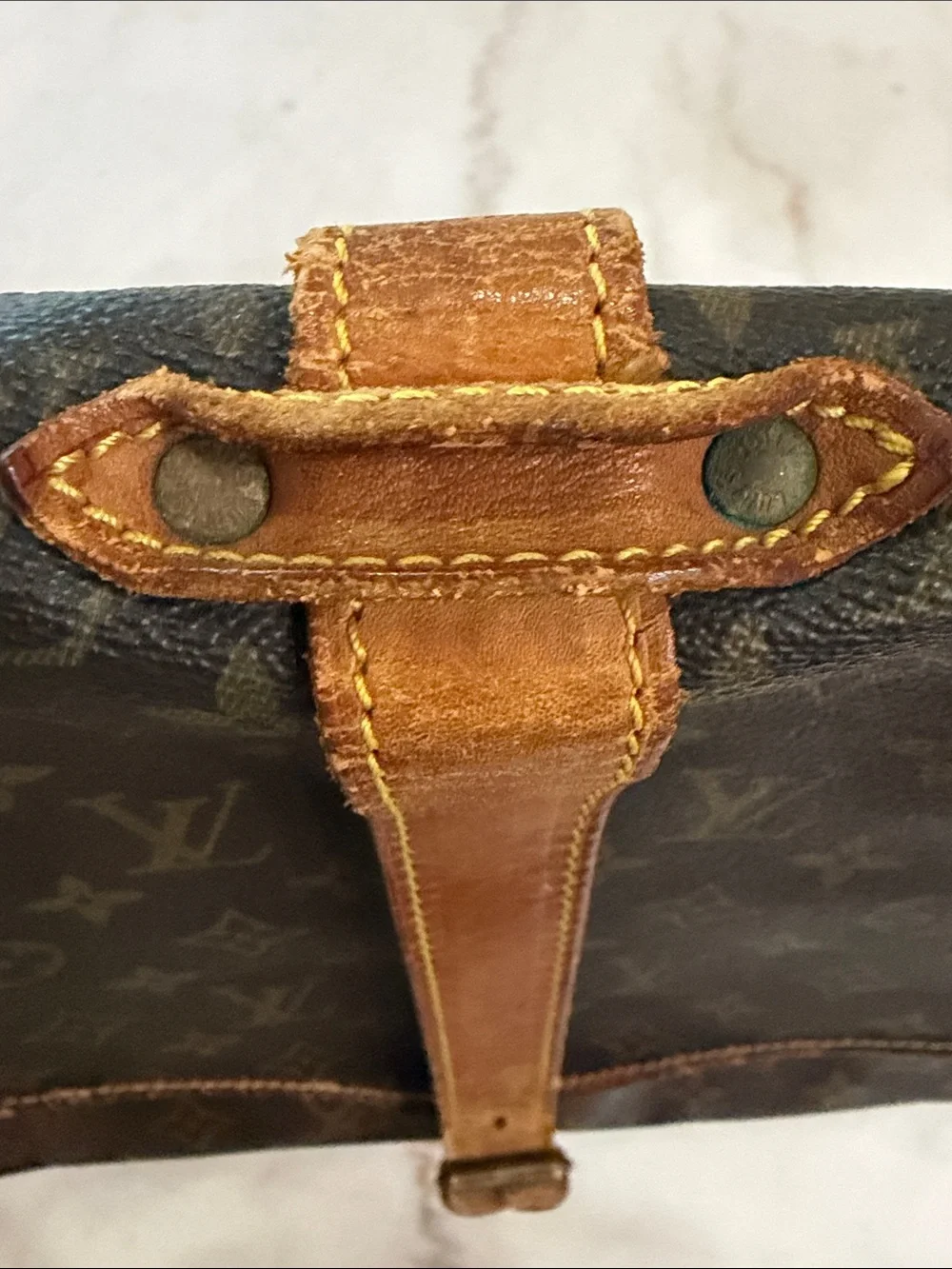 Louis Vuitton Monogram Canvas Messenger Bag